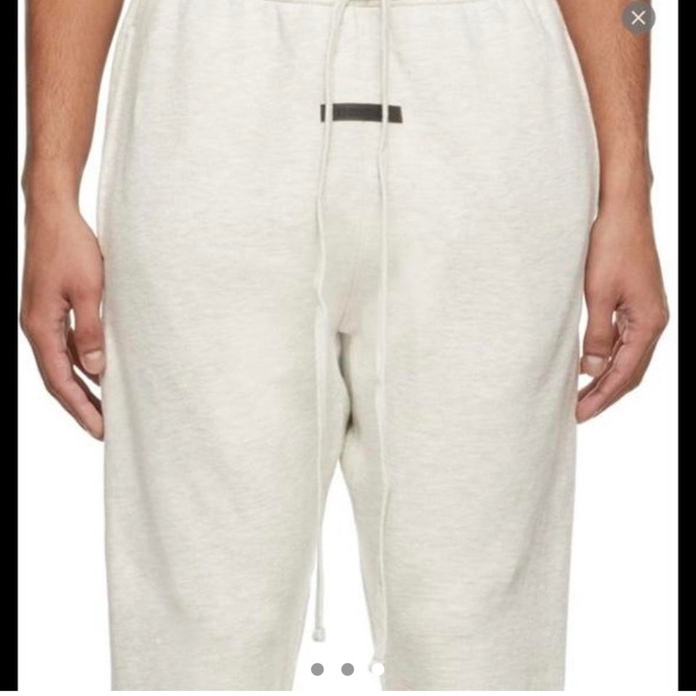 🚨 NWT 🚨 Fear of God Essentials Sweatpants - Picture 3 of 3
